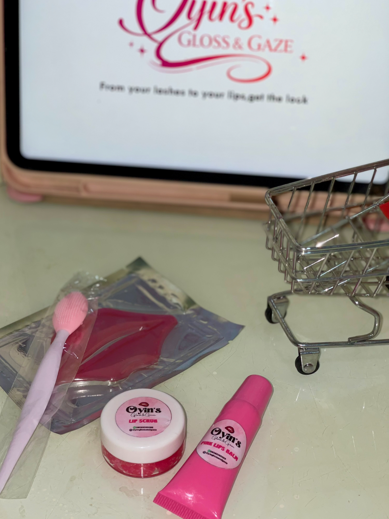 Pink lips kit